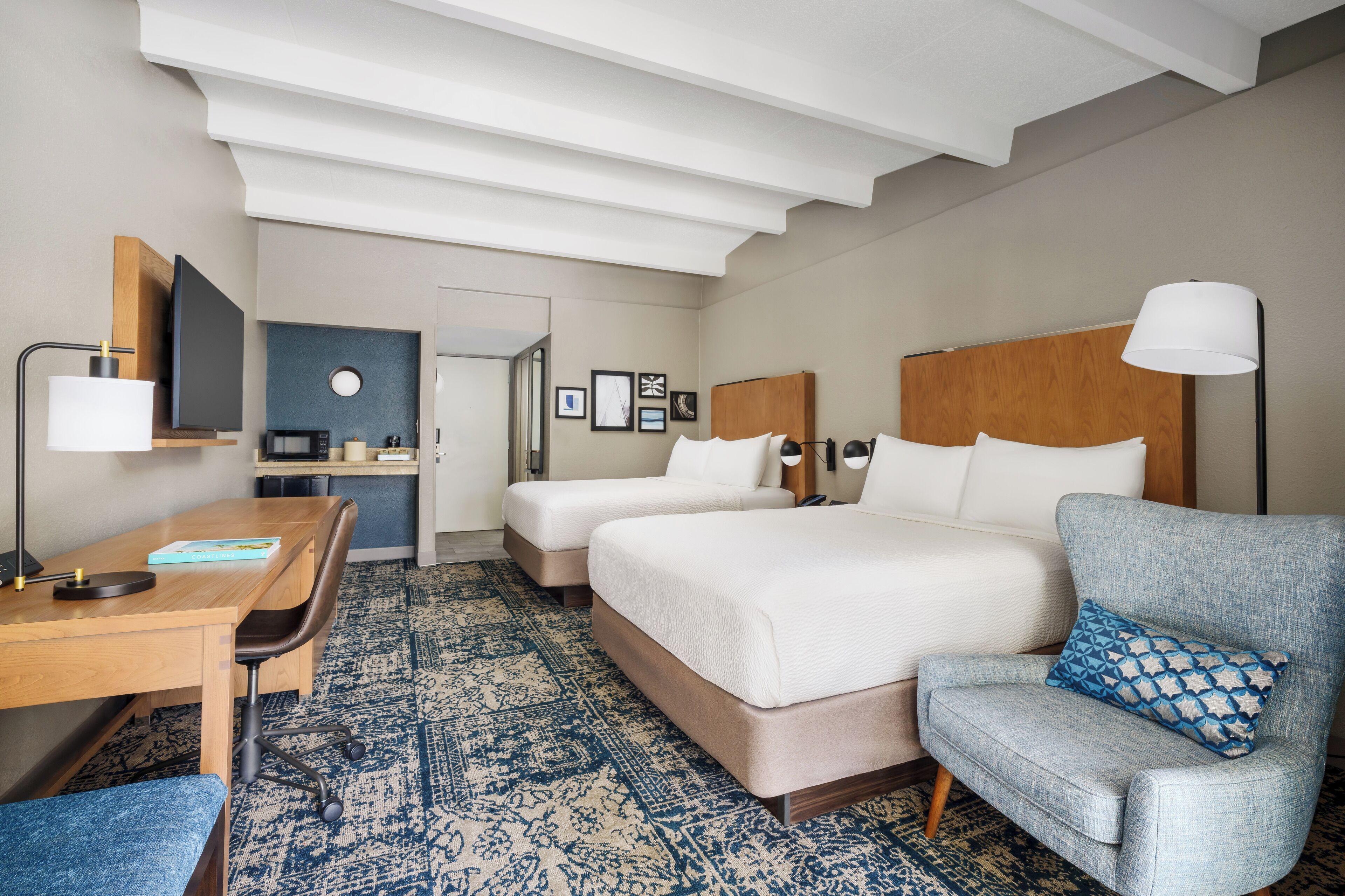Traditional Queen Room with Two Queen Beds, Balcony and Courtyard View,1705660562:JPEG